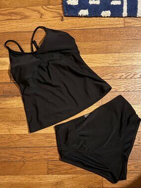 Old Navy two-piece tankini swim top and bottom